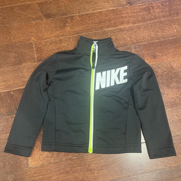 Nike Toddler Hoodie and Joggers Pants Two-piece Track Set - Picture 3 of 7